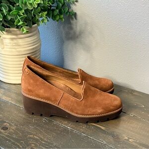 Vionic Willa Wedge 8.5 Brown Slip On Suede Winter Office Casual